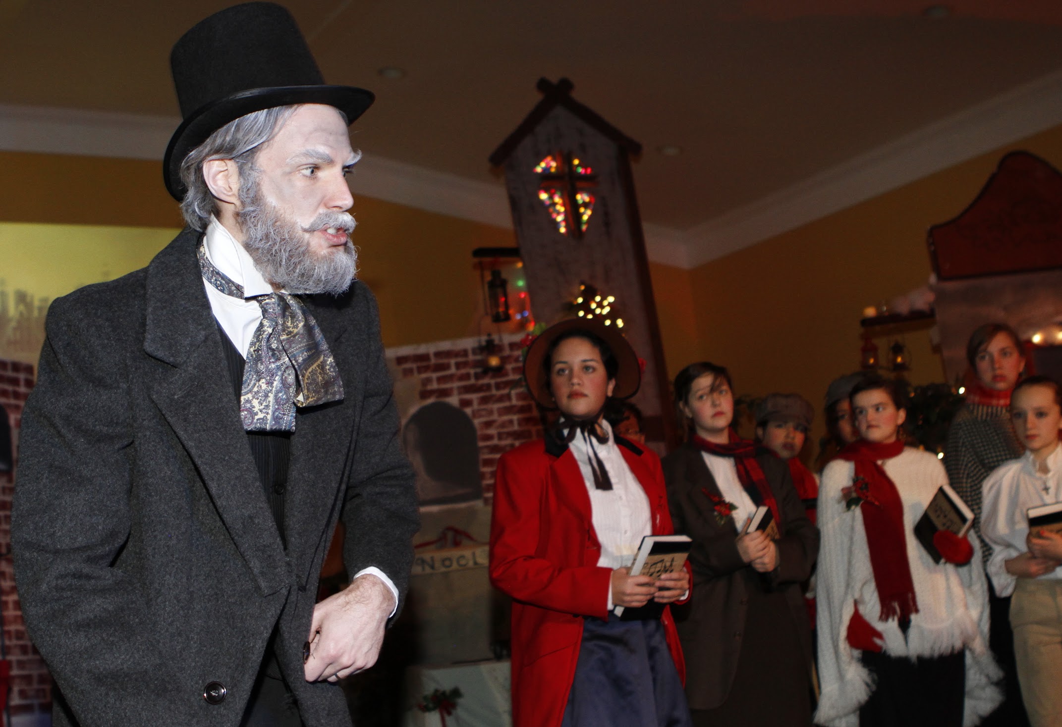 Scrooge, 2014–2015 — production photo 4 of 8
